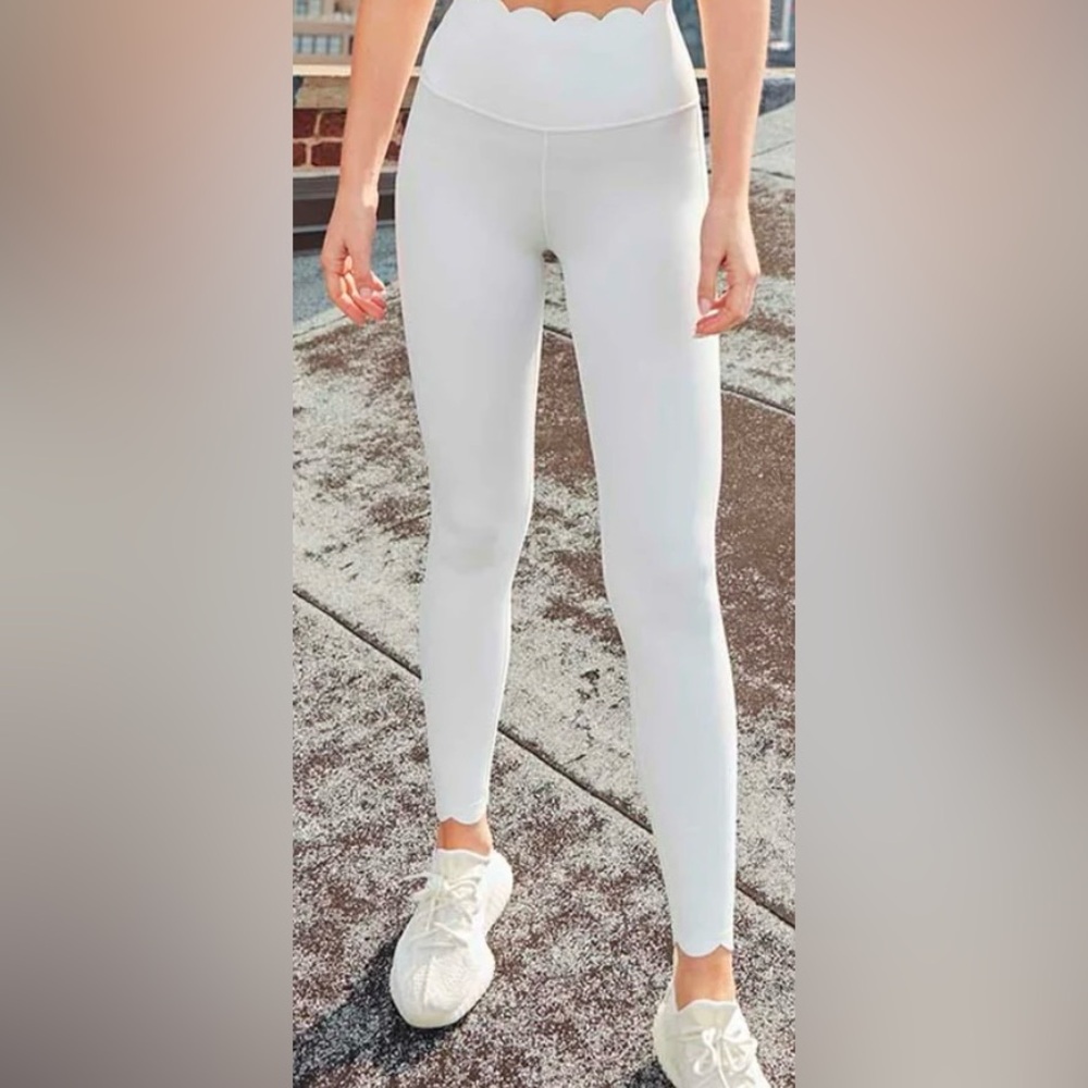 Elegant White High-Rise Leggings